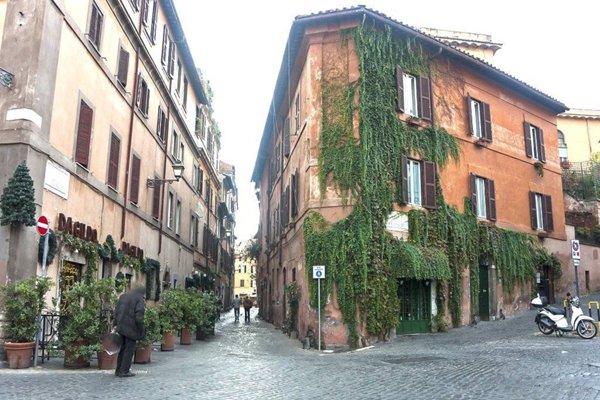 trivano in vendita a Roma in zona Trastevere