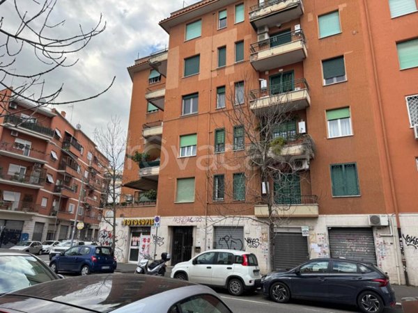 appartamento in vendita a Roma in zona Tuscolano