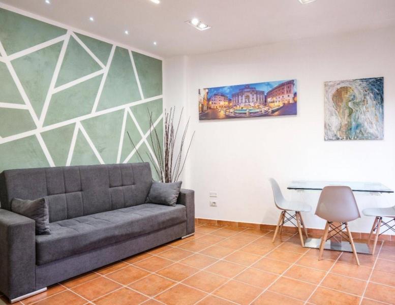 appartamento in vendita a Roma in zona Cinecittà