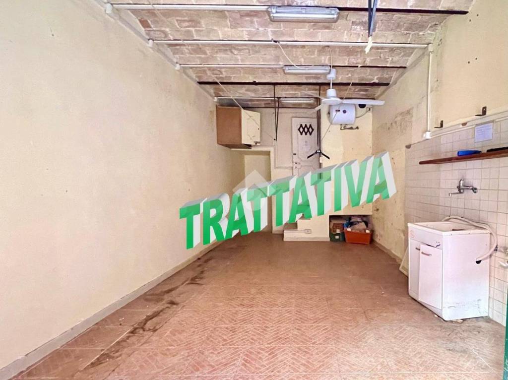 appartamento in vendita a Roma in zona Rione Regola
