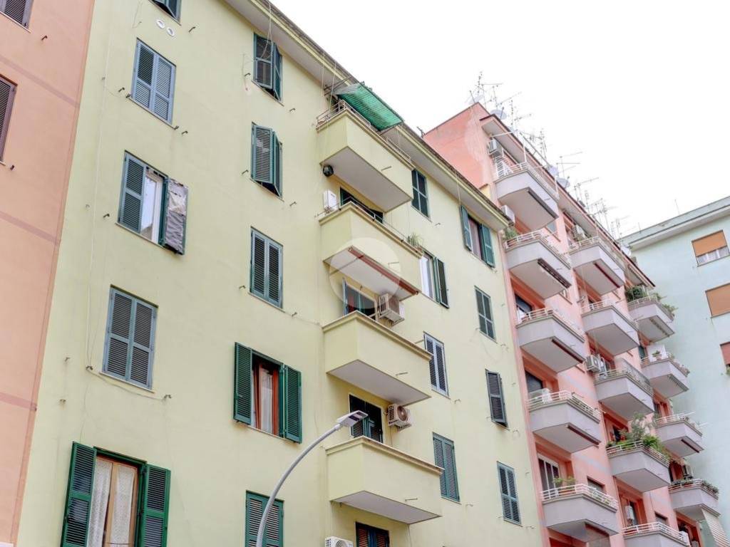 appartamento in vendita a Roma in zona Tuscolano