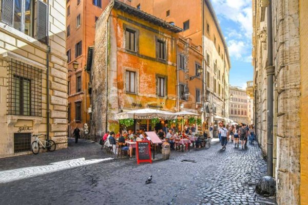negozio in vendita a Roma in zona Centro Storico
