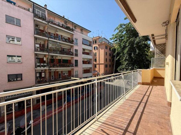 appartamento in vendita a Roma in zona Gianicolense