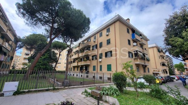 appartamento in vendita a Roma in zona Cinecittà