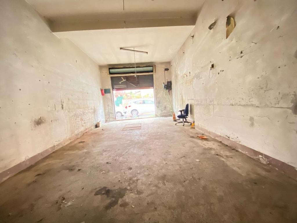 negozio in vendita a Roma in zona Prenestino-Centocelle
