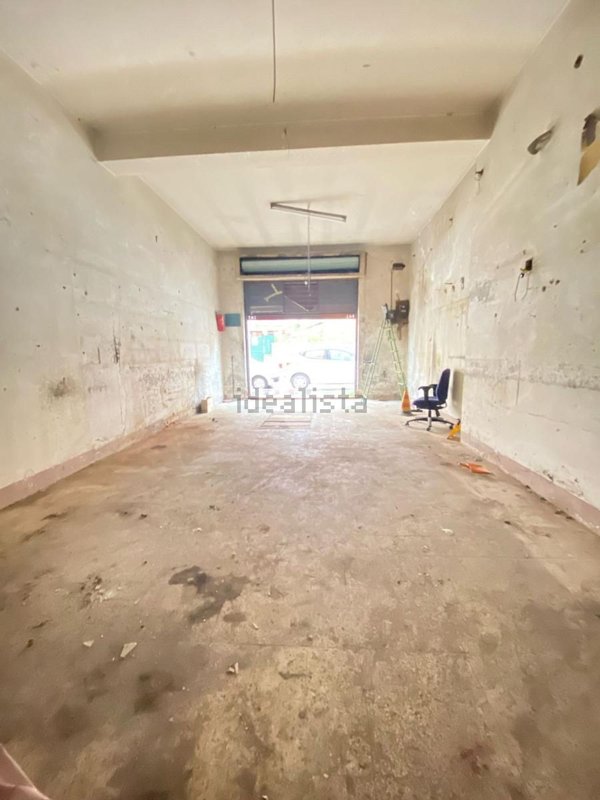 negozio in vendita a Roma in zona Prenestino-Centocelle
