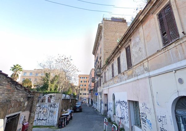 locale commerciale in vendita a Roma in zona Tiburtino