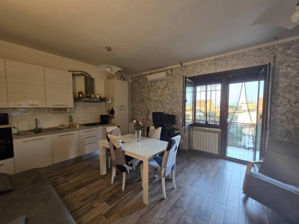 appartamento in vendita a Roma in zona Valle Muricana