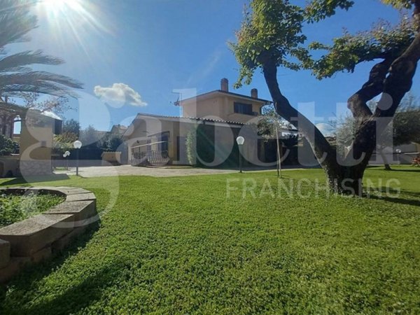 casa indipendente in vendita a Roma in zona Ponte di Nona