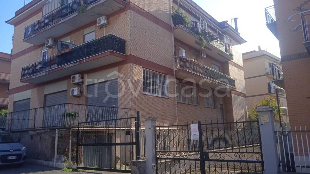 monolocale in vendita a Roma in zona Cinquina