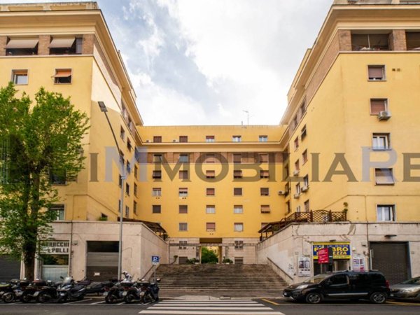 appartamento in vendita a Roma in zona Gianicolense