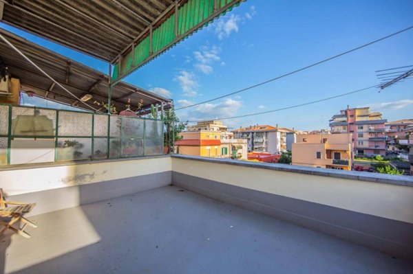 appartamento in vendita a Roma in zona Torre Angela