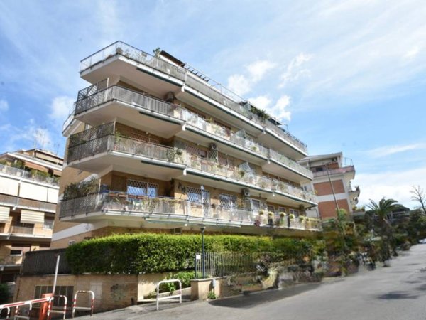 appartamento in vendita a Roma in zona Gianicolense
