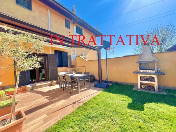 casa indipendente in vendita a Roma in zona Piana del Sole