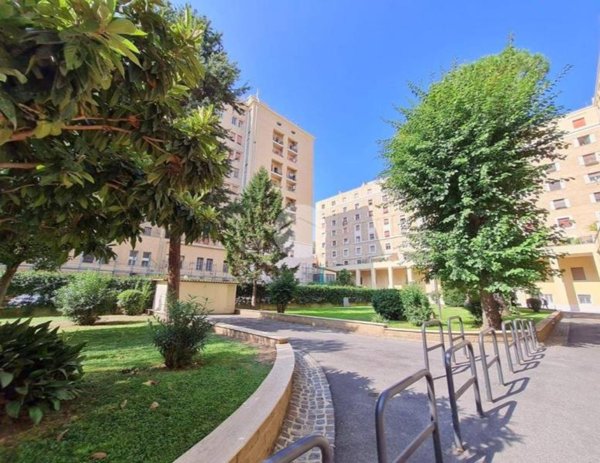 appartamento in vendita a Roma in zona Ardeatino