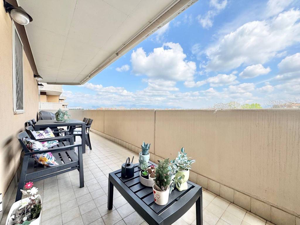 appartamento in vendita a Roma in zona Ponte di Nona