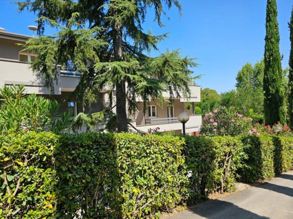 appartamento in vendita a Roma in zona Massimina/Casal Lumbroso