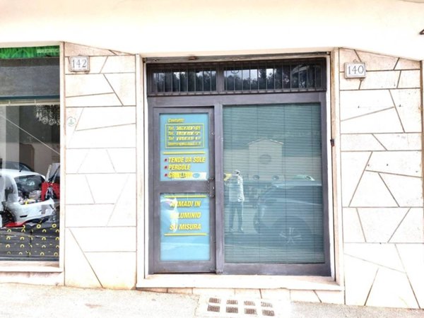 negozio in vendita a Roma