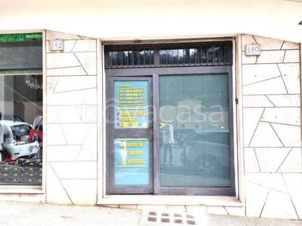 negozio in vendita a Roma