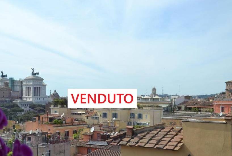 appartamento in vendita a Roma in zona Celio