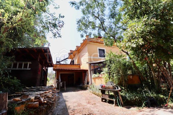 casa indipendente in vendita a Roma in zona Trigoria