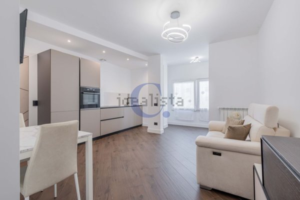 appartamento in vendita a Roma in zona Ostia