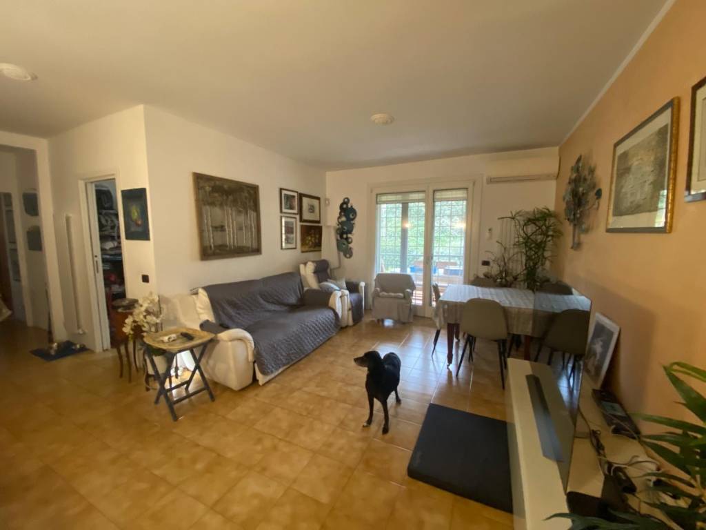 appartamento in vendita a Roma in zona Torrino