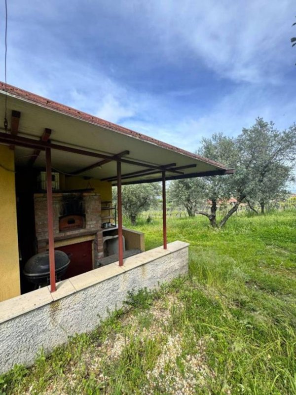 casa indipendente in vendita a Roma in zona Finocchio