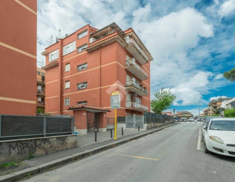 appartamento in vendita a Roma in zona Torrevecchia