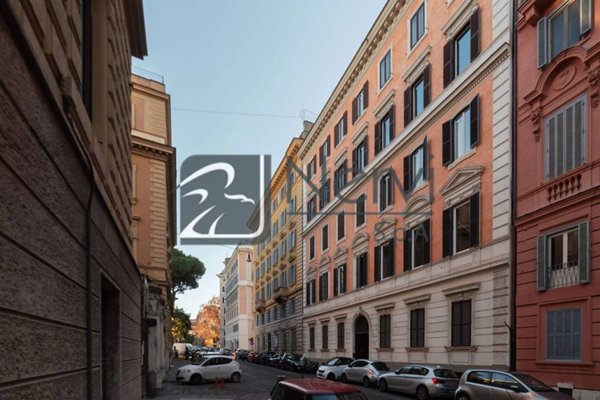 appartamento in vendita a Roma in zona Ludovisi/Sallustiano