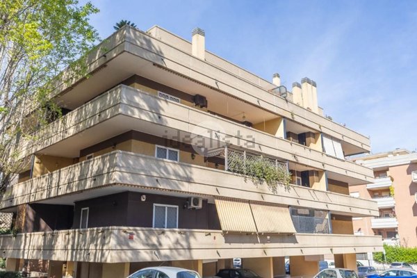appartamento in vendita a Roma in zona Ponte di Nona