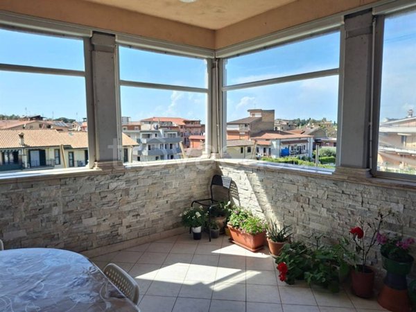 appartamento in vendita a Roma in zona Finocchio