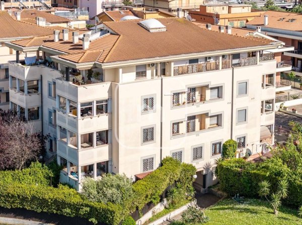 appartamento in vendita a Roma in zona Finocchio