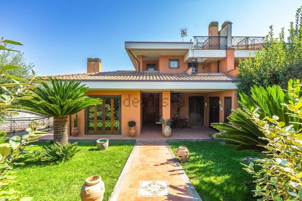 casa indipendente in vendita a Roma in zona Aurelio
