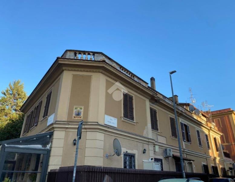 appartamento in vendita a Roma in zona Tor di Quinto