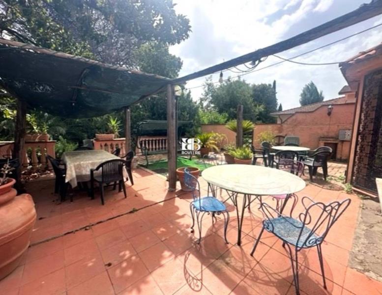 casa indipendente in vendita a Roma in zona Castel di Decima