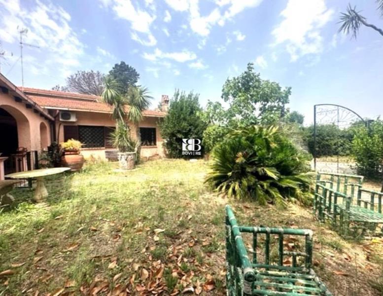 casa indipendente in vendita a Roma in zona Castel di Decima