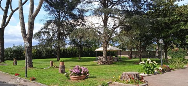 casa indipendente in vendita a Roma in zona Giuliano Dalmata
