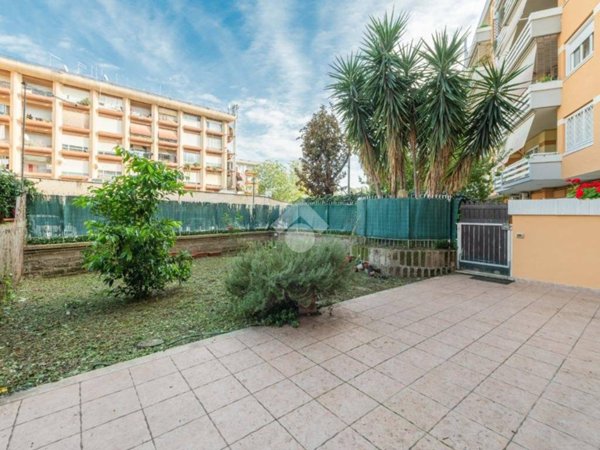 appartamento in vendita a Roma in zona Torrevecchia