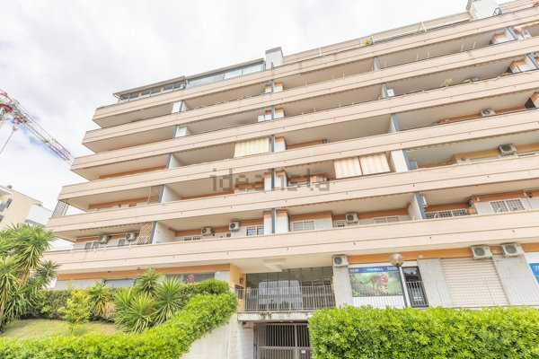 appartamento in vendita a Roma in zona Ponte di Nona