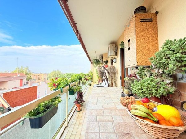 appartamento in vendita a Roma in zona Dragoncello