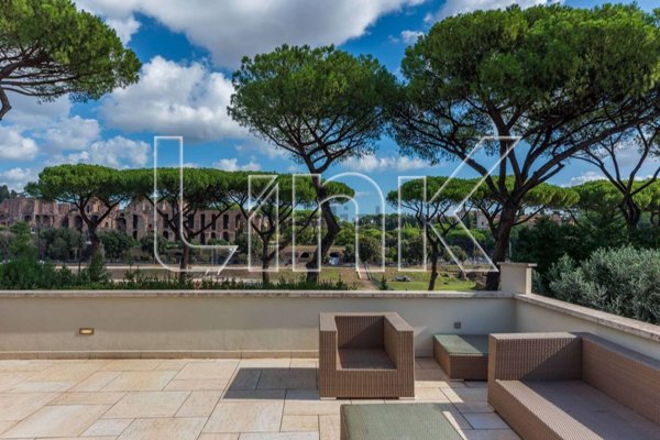 casa indipendente in vendita a Roma in zona San Saba - Ripa
