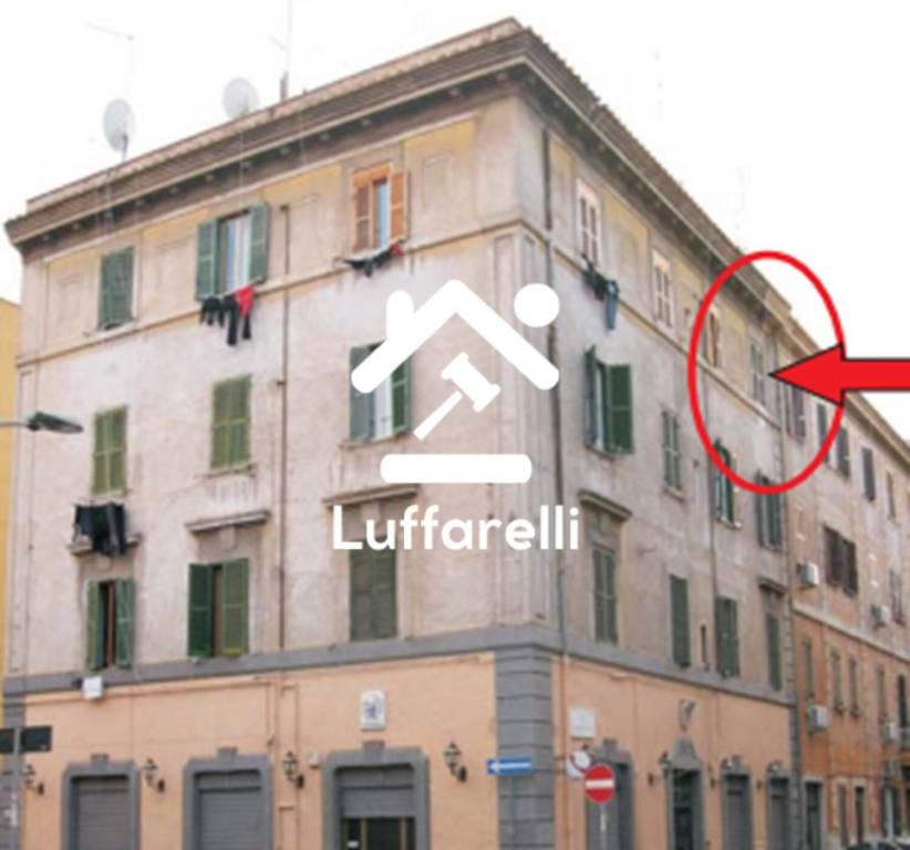 appartamento in vendita a Roma in zona Tuscolano