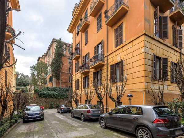 appartamento in vendita a Roma in zona Rione Prati