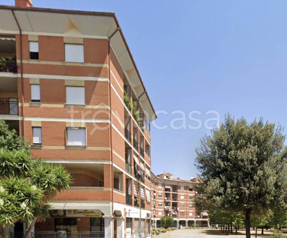 appartamento in vendita a Roma in zona Borghesiana