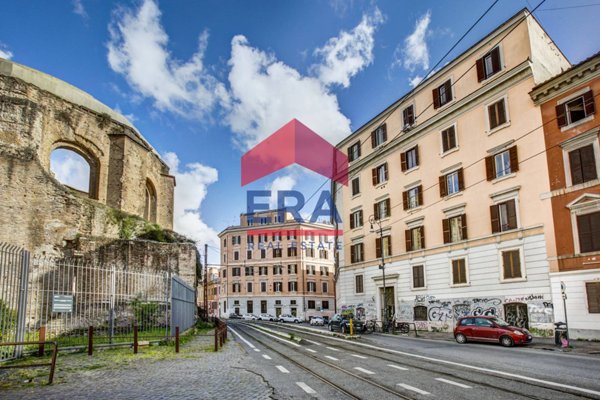 appartamento in vendita a Roma in zona Esquilino