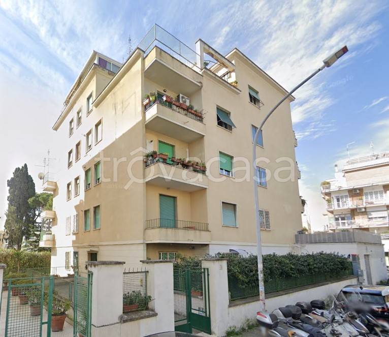 appartamento in vendita a Roma in zona Gianicolense
