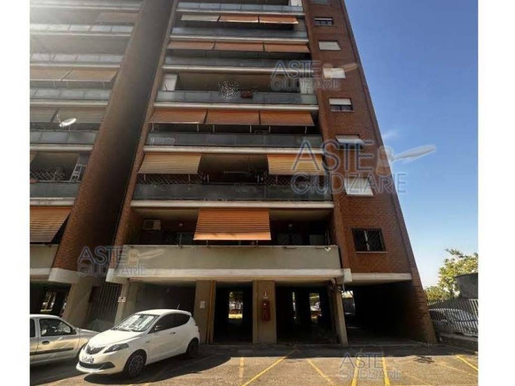 appartamento in vendita a Roma in zona Cinecittà