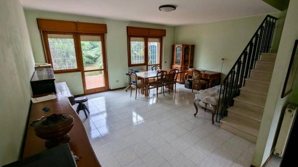 casa indipendente in vendita a Roma in zona Ponte di Nona