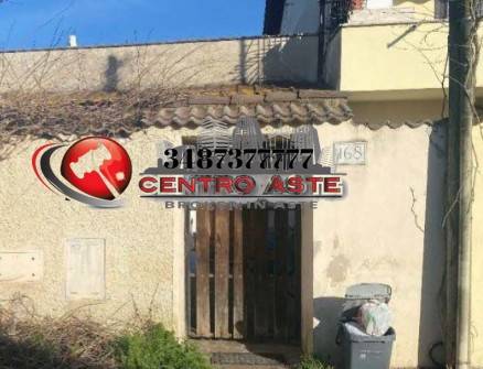 appartamento in vendita a Roma in zona Ostia Antica
